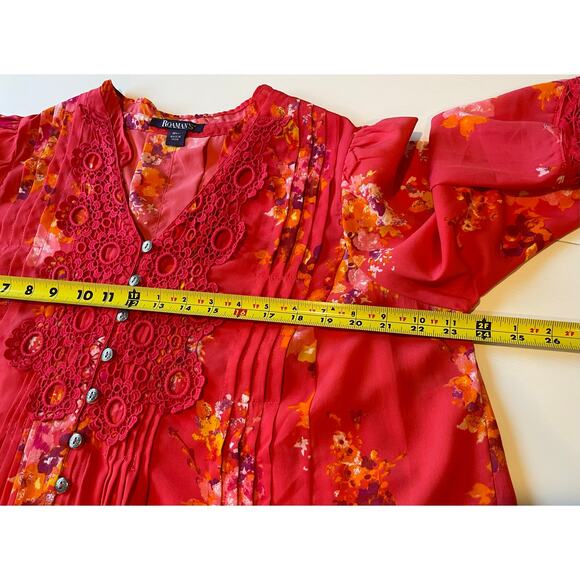 Roaman’s Blouse Top Pintucks Crochet Lace Button Detail Sz 14W Bell Sleeves Red - Picture 8 of 11